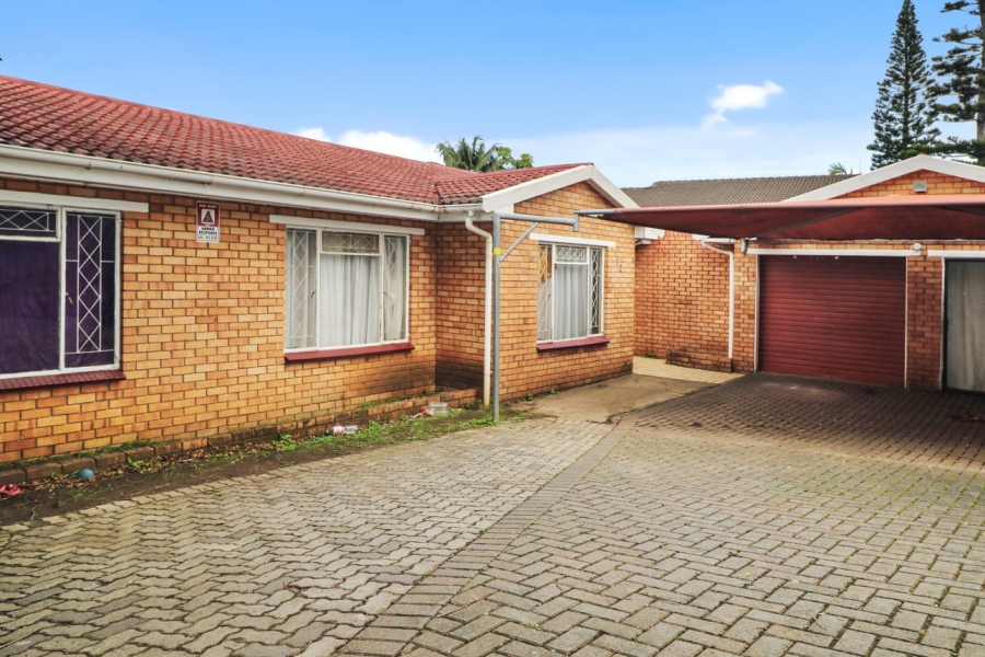 3 Bedroom Property for Sale in Sunnyridge Eastern Cape